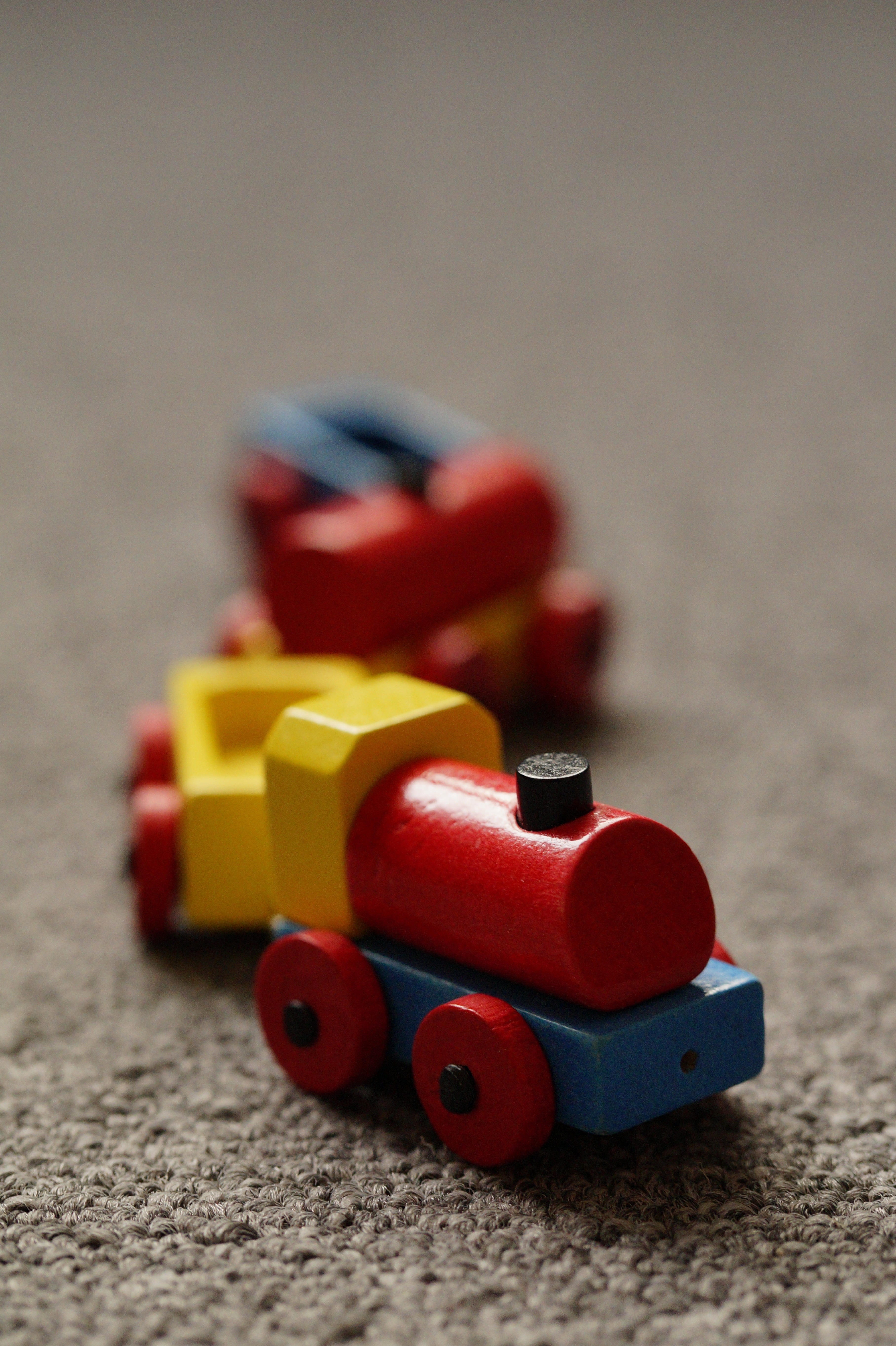 railway-play-train-red-child-colorful-toy-children-locomotive-toys-children%27s-room-wooden-railway-1110387.jpg