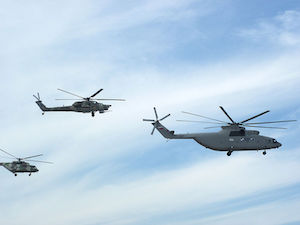 800px-Military_helicopters_-_Maks2011.jpg
